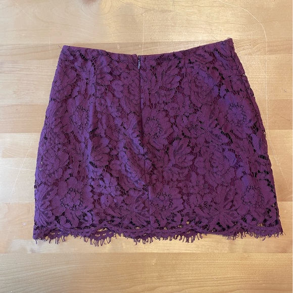 Lulu’s Turn Back Time Burgundy Lace 2-Piece Set Size XS - Picture 8 of 16